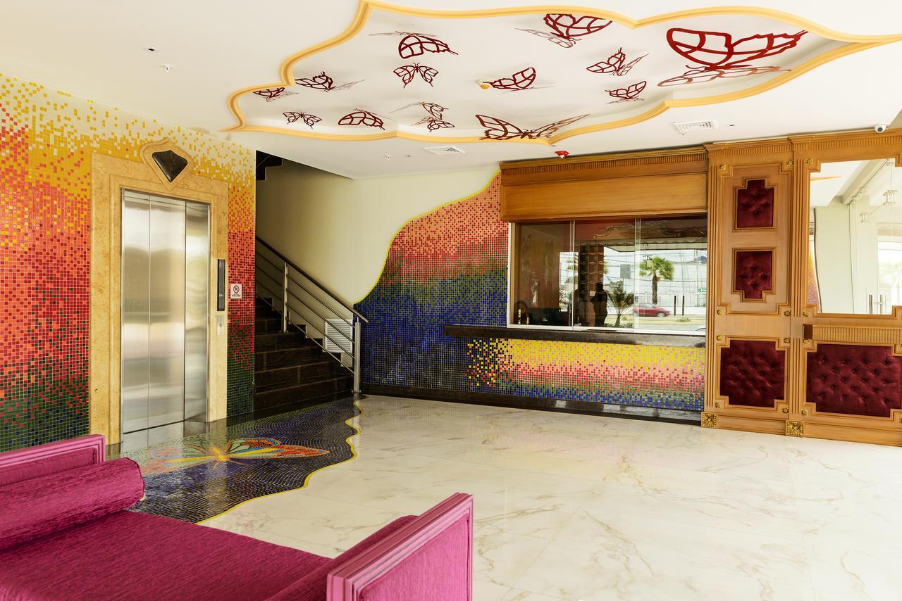 Np Hotel Y Suites 과야킬 외부 사진