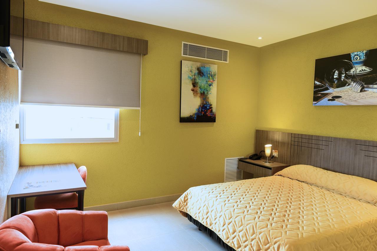 Np Hotel Y Suites 과야킬 외부 사진